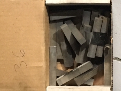 Caja cobaltos LOTE 36 