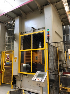 2 x Fagor Arrasate 400tn + 250tn Used for making dishwasher panels / Usado para fondos de lavavajillas