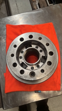 KITAGAWA Plato hidraulico de 3 garras universales KITAGAWA